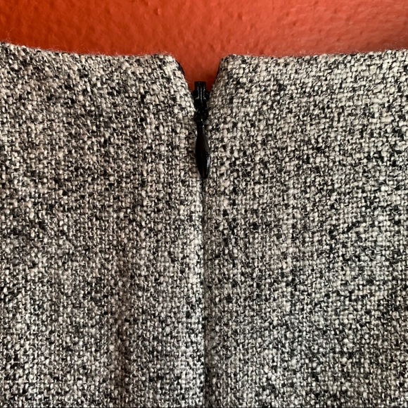 LIKENew White House Black Market Gray Casual Dress - Picture 13 of 14